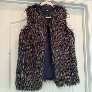 Faux Ostrich Feather Blue/Black Lined Vest Size Small can fit Medium